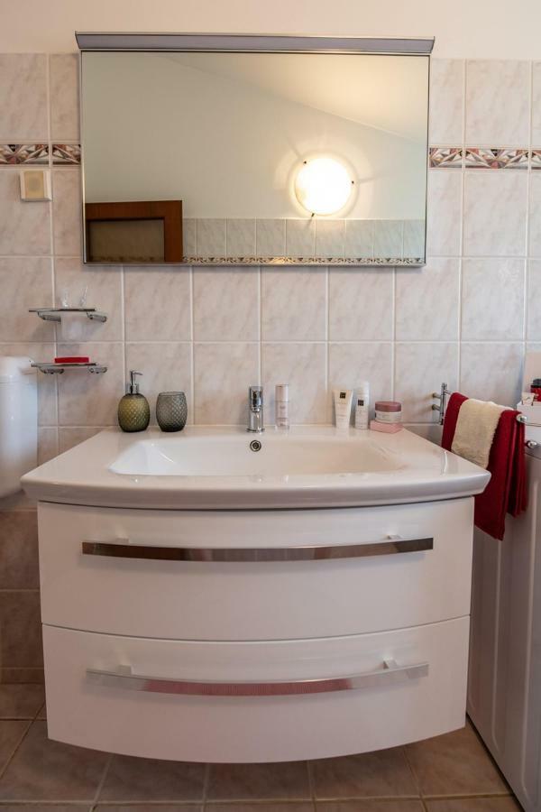 Cave Romane Apartment With Private Pool And Sea View Vinkuran Zewnętrze zdjęcie