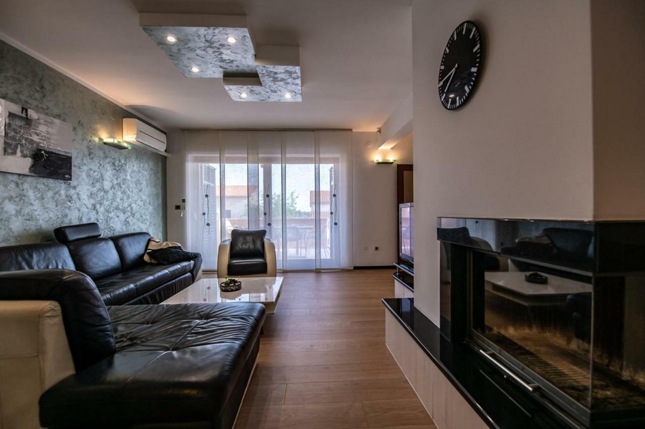 Cave Romane Apartment With Private Pool And Sea View Vinkuran Zewnętrze zdjęcie